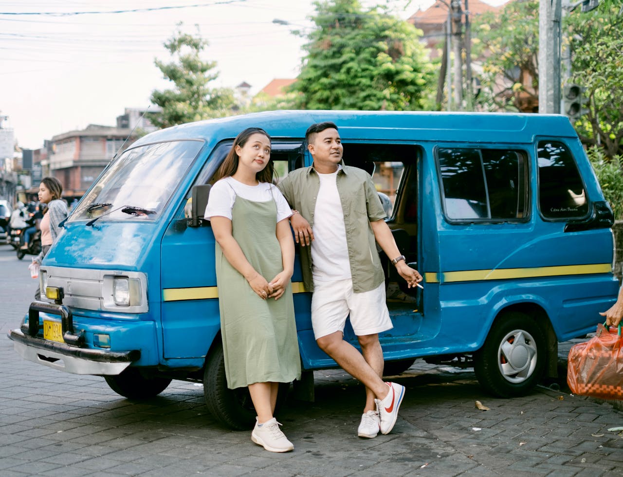 How to Arrange Transport for a Large Family in Bali (8+ People)